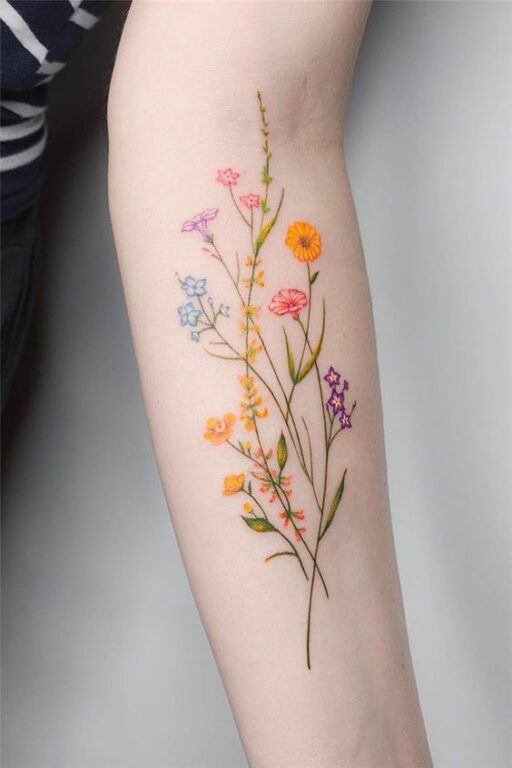 idées de tatouage floraux